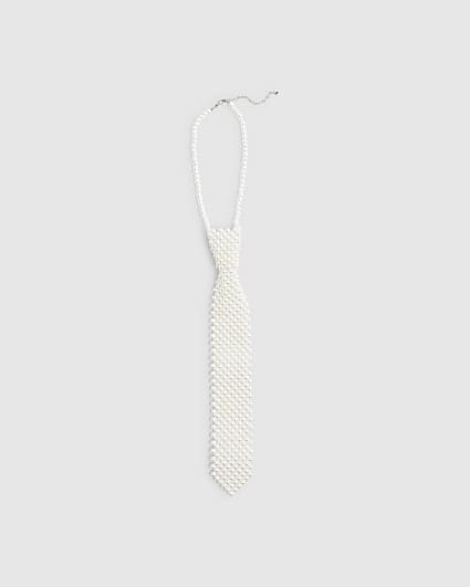 White faux pearl tie necklace