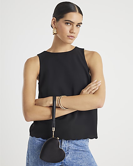 Black Scallop Trim Tank Top