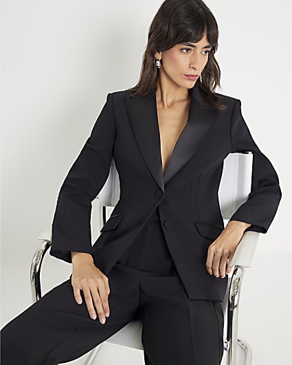 Black Contrast Lapel Tux Blazer