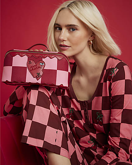 Nephthys Red Heart Make Up Bag