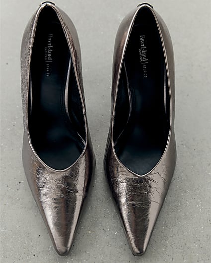 RI Studio Silver Leather Heeled Courts