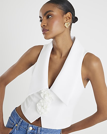 White Sleeveless Collared Corsage Top
