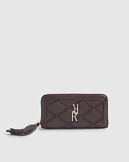 Red RR Quilted Tassel Zip Around Purse