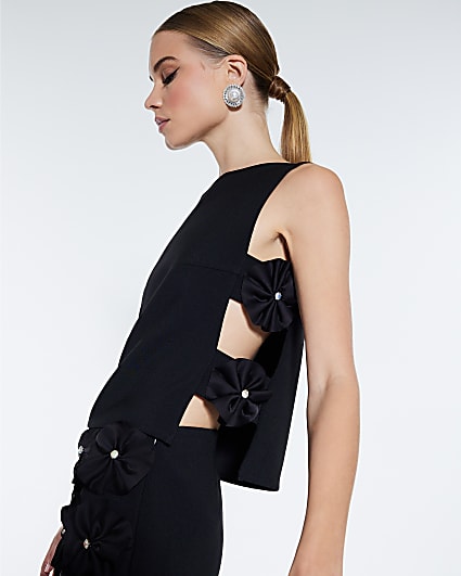 Black 3D Flower Side Seam Top