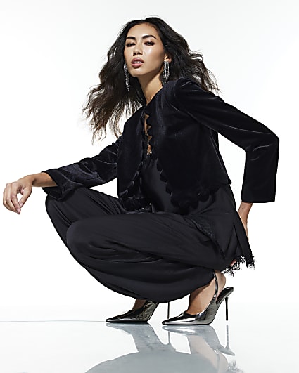 Black Velvet Scallop Trim Trophy Jacket