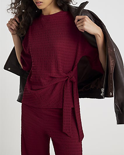 Red Short Sleeve Textured Tie T-shirt