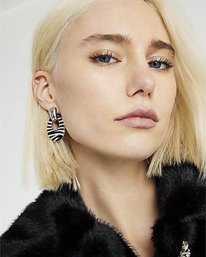 Black Oval Stripe Drop Earrings