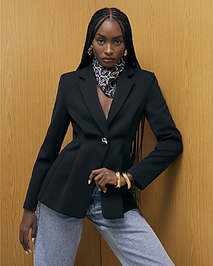 Black Long Sleeve Cinched Waist Blazer