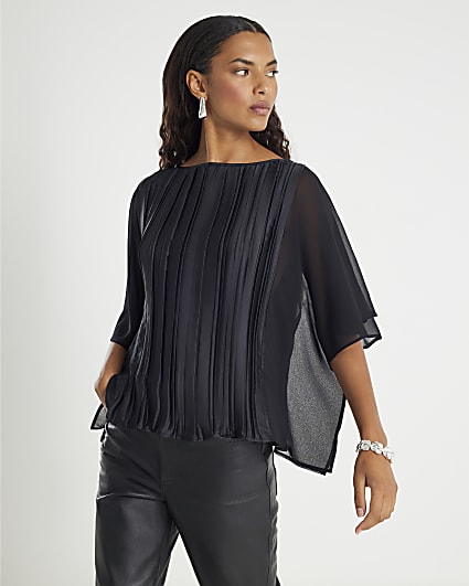 Black Batwing Crinkle Front Top