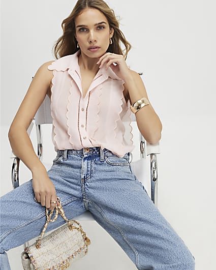 Pink Scallop Sleeveless Blouse