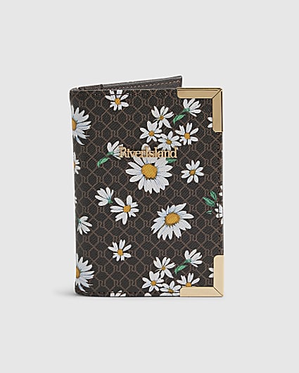 Brown Daisy Monogram Print Passport Holder