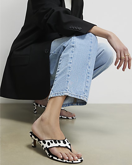 White Spot Print Toe Thong Mule Sandals