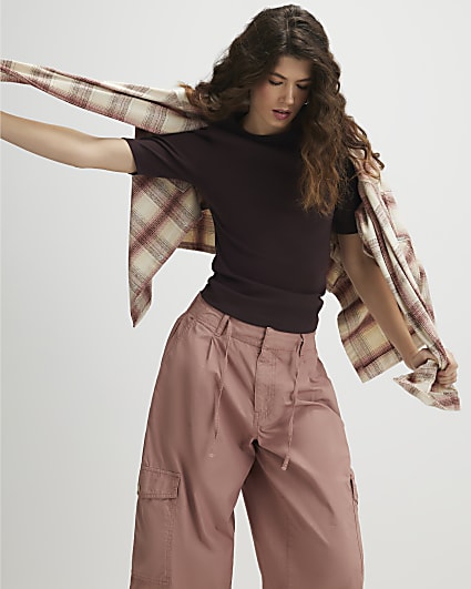 Brown Short Sleeve Fitted T-Shirt