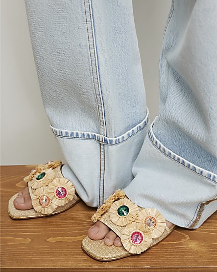 Beige Flower Raffia Flat Sandals