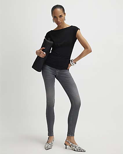 Black Ruched Short Sleeve Top