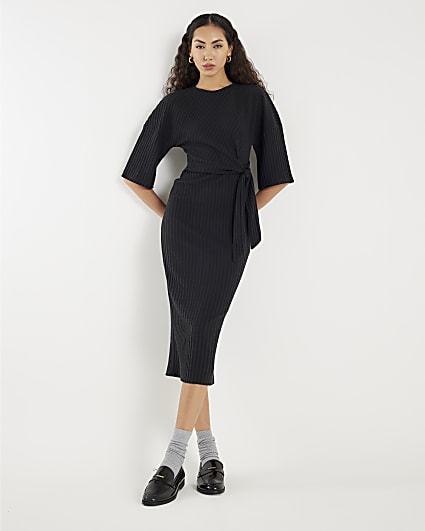 Black Short Sleeve Ribbed Cosy Midi Dress
