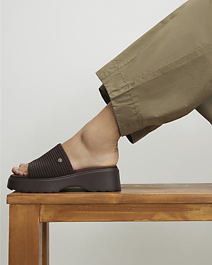 Brown Knitted Flatform Mule Sandals