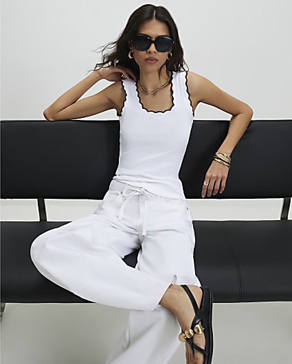 White Sleeveless Scallop Trim Tank Top