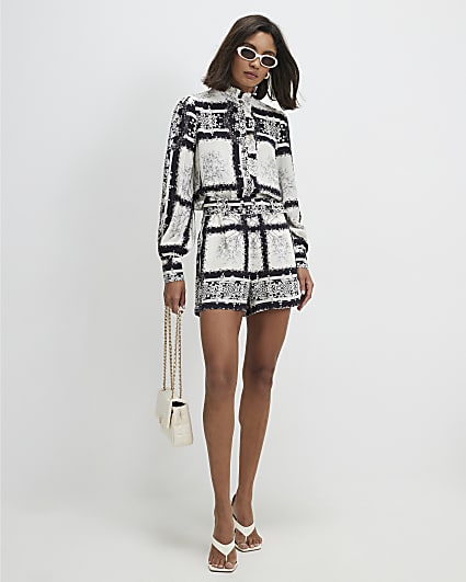 Black Boarder Print Belted Shorts