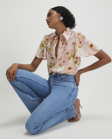 Pink Floral Angel Sleeve Scallop Trim Top