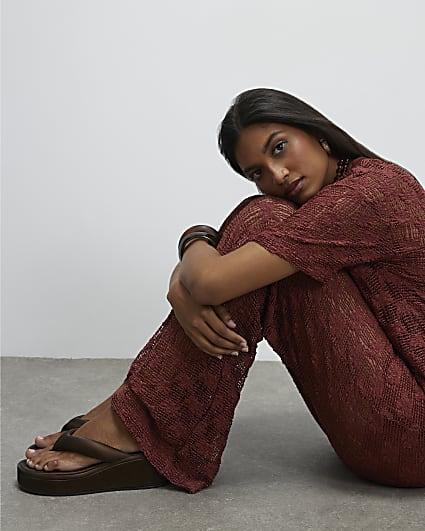 Brown Padded Toe Thong Flatform Sandals