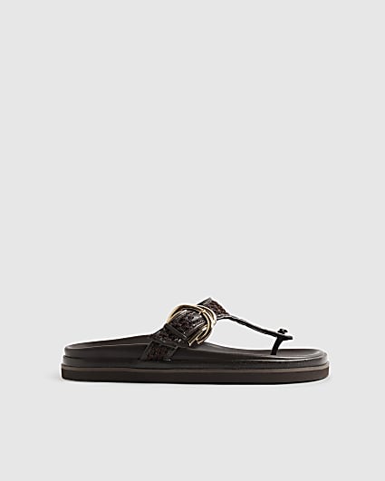 Brown Buckle Toe Thong Sandals