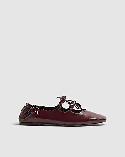 Red Bow Square Toe Pumps
