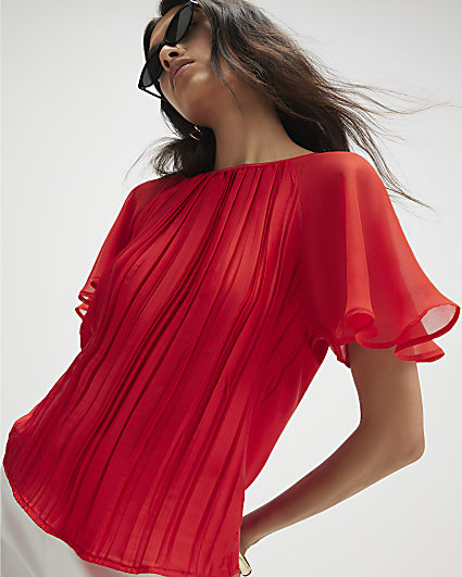 Red Hybrid Crinkle Top