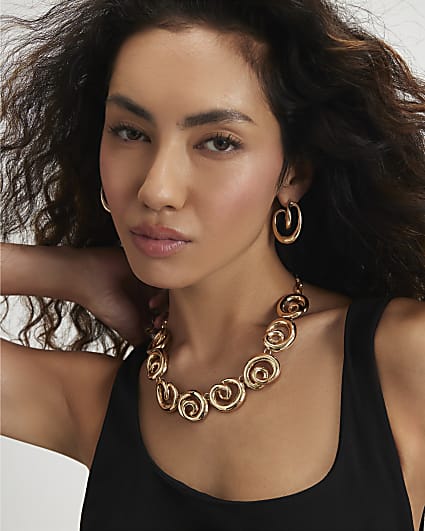 Gold Swirl Collar Necklace