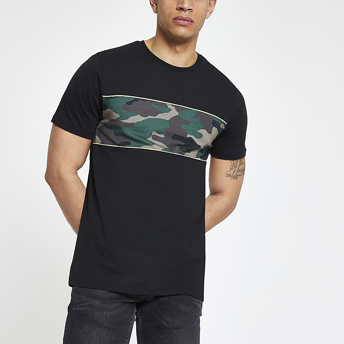 Black slim fit camo blocked T shirt Black slim fit camo blocked T shirt