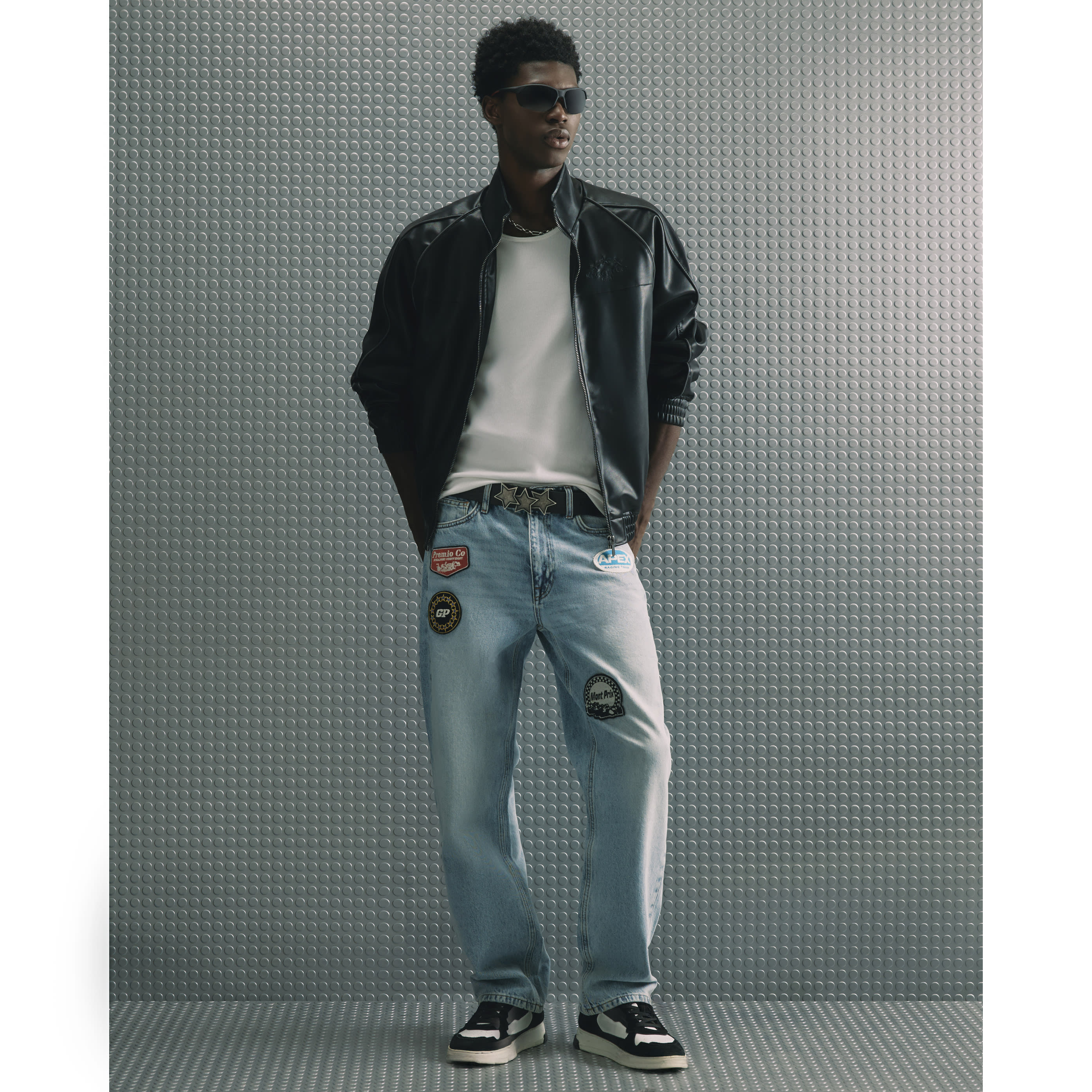 River Island Blue Loose Fit Mont Prix Badge Jeans