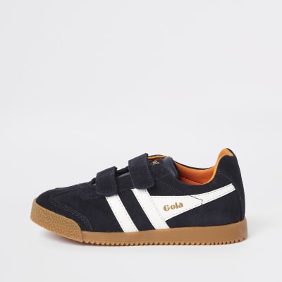 boys velcro trainers