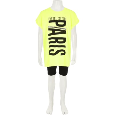 neon t shirt outfit