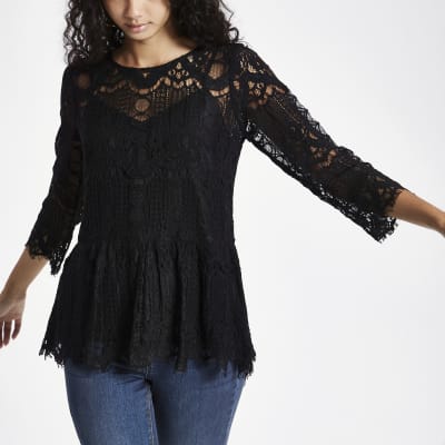 Rode doorschijnende kanten top met peplum kanten