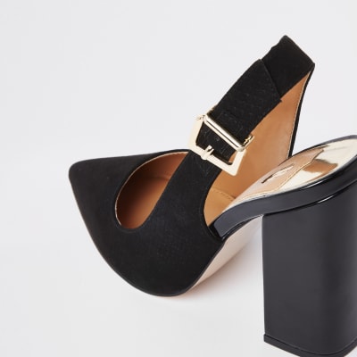 Schwarze Pumps in weiter Passform