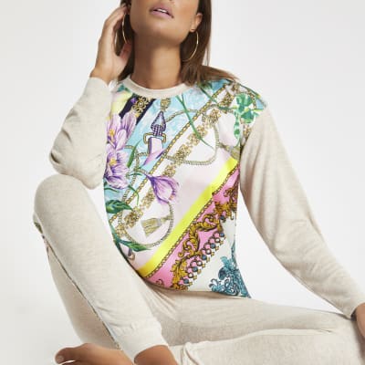 Beige pyjamatop met bloemenprint