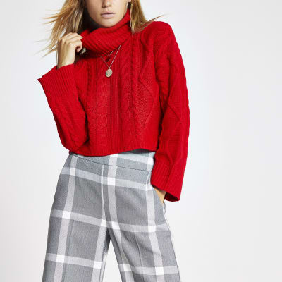 Rode gebreide kabeltrui crop pullover met col
