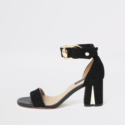 Schwarze Sandalen mit Blockabsatz