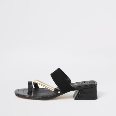 Black asymmetric toe ring sandals