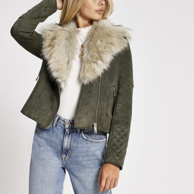 Bikerjacke aus Wildleder in Khaki mit Kunstfellkragen