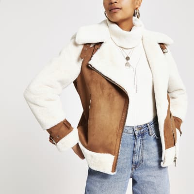 Bruine pilotenjack van imitatiesuède met imitatieschapenvacht