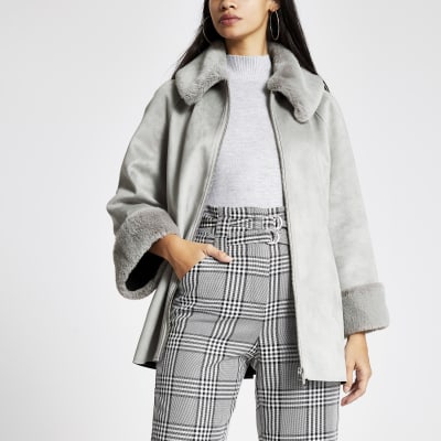 Graue Cape-Jacke in Wildlederoptik