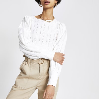 White broidered puff sleeve top