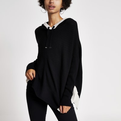 Schwarzer, langärmeliger Hoodie aus Rippstrick