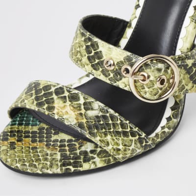 Grüne Sandalen mit Print, weite Passform