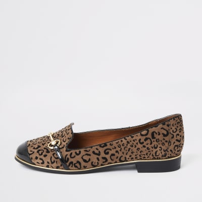 Braune, bedruckte Loafer, weite Passform