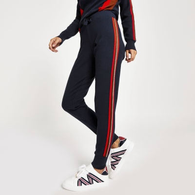 Marineblauwe gebreide joggingbroek met siersteentjes