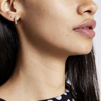 Lot de clous d'oreilles façon or rose avec opale