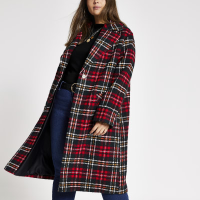 Plus – Langer Mantel mit Tartankaros in Rot