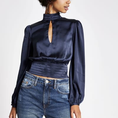 Marineblaues, hochgeschlossenes Langarmoberteil